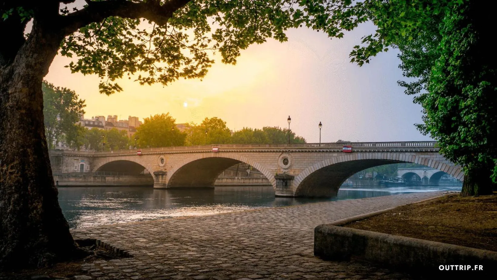 Appartement Studio 17M2 St Germain Des Pres Paris France
