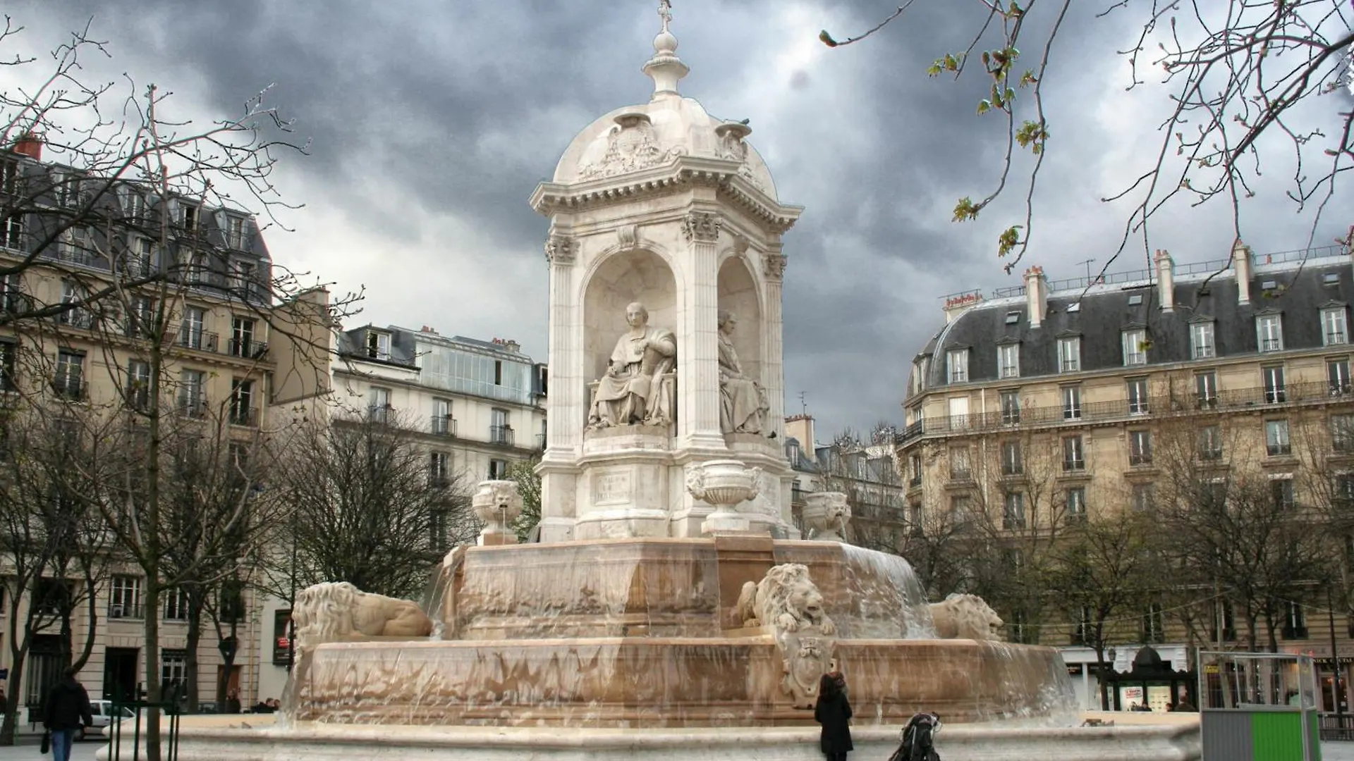 Studio 17M2 St Germain Des Pres Paris